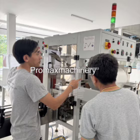 ติดตั้งเครื่องบรรจุน้ำดื่มอัตโนมัติและเครื่องแพ็คโหล 3