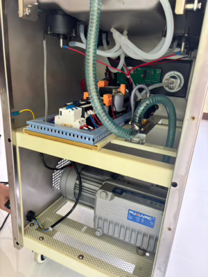 จัดส่ง เครื่องซีลสูญญากาศ vm-400 9 เครื่อง ทั่วไทย